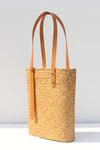 Simple shoulder bag, hand-woven niche design, hand-held beach bag for women